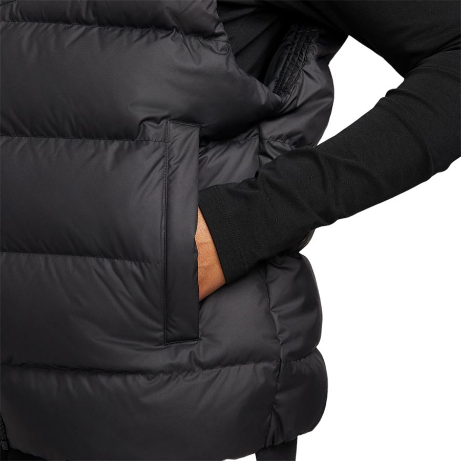 W NSW TF DOWN WR VEST Nike | DQ6896010